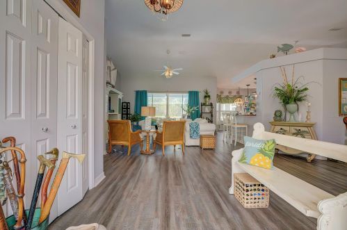 24 Speceberry Cir, Homosassa, FL 34446-4068
