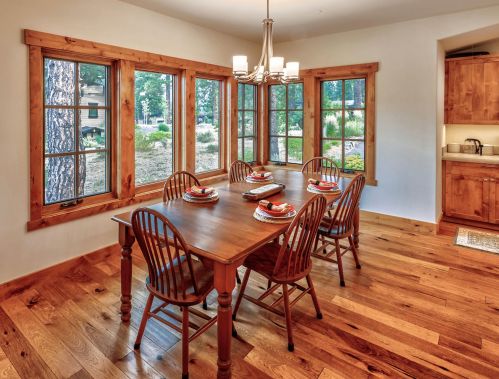 11082 Meek Ct, Truckee CA  96161-2979 exterior