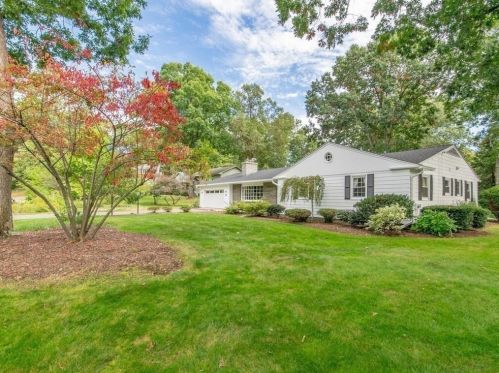 67 Ridge Rd, Springfield, MA 01106-2537