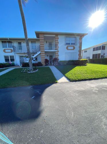 1203 Lakes End Dr, Fort Pierce, FL 34982-6721