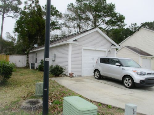 208 Two Pond Loop, Ladson SC  29456-6918 exterior