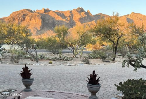 6645 Sutherland Ridge Pl, Tucson, AZ 85718-1321