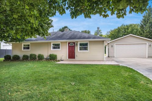 9782 Lynns Rd, Pataskala, OH 43062-9408