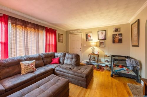 82 Middlefield Ave, Waterbury CT  06705-2723 exterior