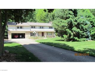 698 Washington Ave, Elyria, OH 44035-3603