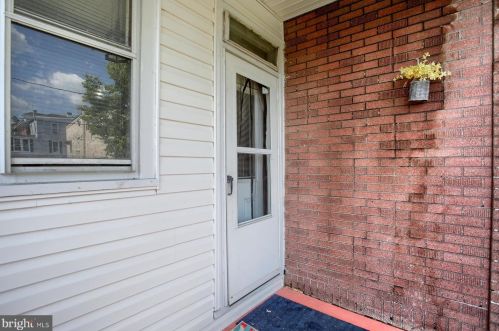 36 28th St, Harrisburg PA 17103-2107 exterior