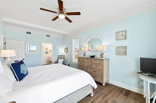 1716 Magnolia Rd, Saint George Island FL  32328-2203 exterior