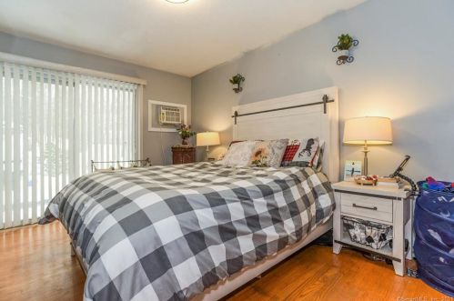 606 Route 81, Deep River CT  06419-1126 exterior