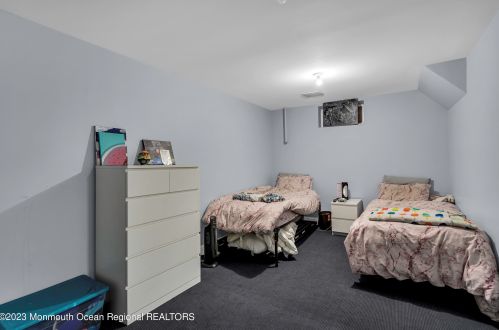 955 Hearthstone Dr, Lakewood NJ  08701-5513 exterior