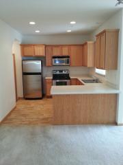 8357 Townsend Dr, Edina MN  55344-4406 exterior