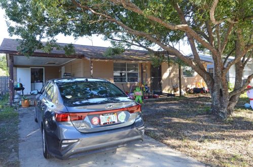 4248 Mesa Dr, New Port Richey, FL 34653-5821