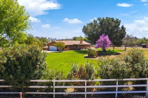 32590 Haleblian Rd, Menifee, CA 92584-9242