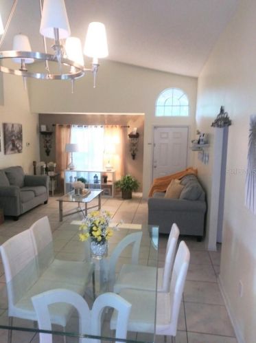 1105 Dartford Dr, Kissimmee FL  34758-3057 exterior