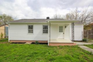 505 Emory Ave, Maryville, TN 37804-2717