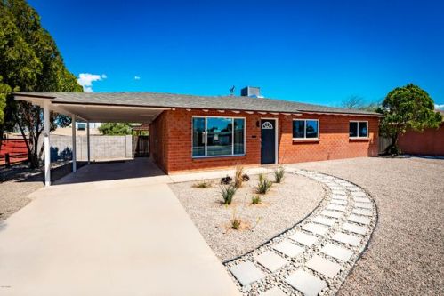 7252 Oak St, Scottsdale, AZ 85257-1445