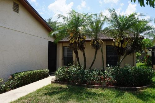 4446 Glenns Lndg, Winter Haven, FL 33884-2440
