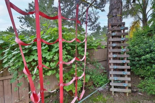 1326 Creekside Dr, Chula Vista CA 91915-2520 exterior