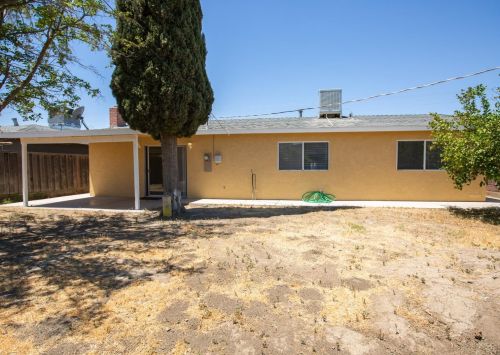 740 Colorado Ave, Los Banos CA  93635-3301 exterior