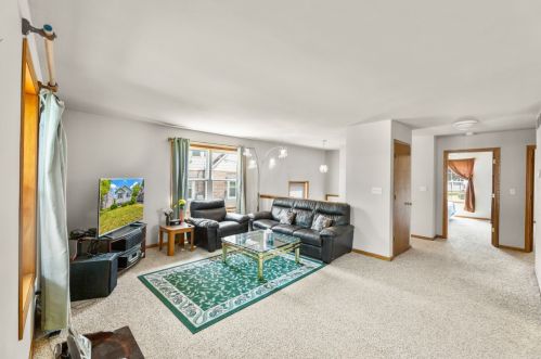 1912 Wall St, Waukesha, WI 53188-2830