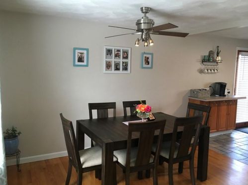 17 Pne Ave, Coventry RI 02816-5929 exterior