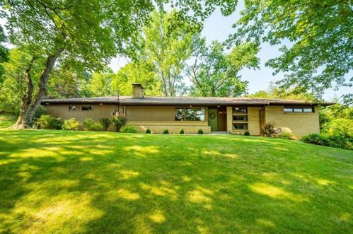 1832 Hedwig Dr, Allison Park, PA 15101-1719