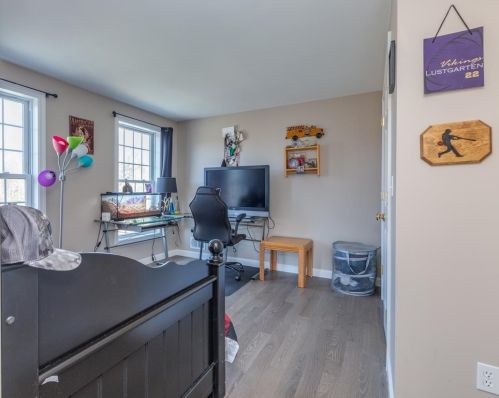 19 Waterford Dr, Sandown NH  03873-2078 exterior