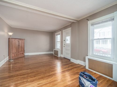 122 Clark St, New Bedford MA 02740-7023 exterior