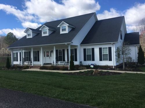 1040 Cedar Point Cir, Catlettsburg KY  41129-9255 exterior