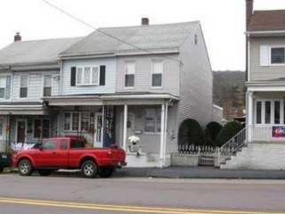 2006 Centre St, Ashland, PA 17921-1013