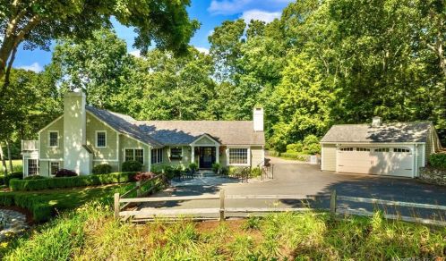 38 Foxboro Rd, Essex, CT 06426-1003