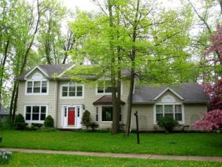 1798 Hunters Glen Dr, Oshkosh, WI 54904-8966