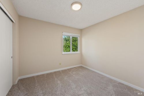 527 San Juan St, Santa Rosa CA  95409-2802 exterior