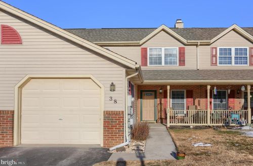 38 Westwood Ct, West Enola, PA 17025-1510