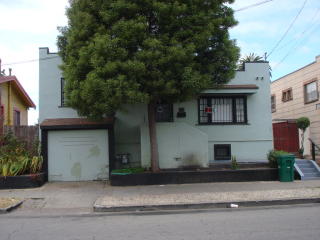 8407 Plymouth St, Oakland, CA 94621-1733