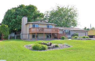 220805 Finley Rd, Kennewick, WA 99337-7496