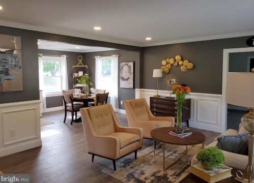 28 Buckingham Dr, Willingboro NJ  08046-1623 exterior