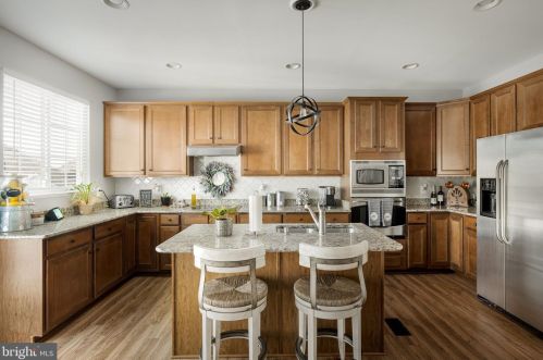 144 Colonial Dr, Charles Town WV  25414-4497 exterior