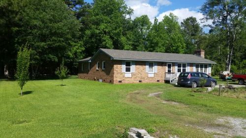 155 Farin Ward Rd, Stella, NC 28582-9752
