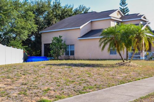 1409 Longville Cir, Tavares, FL 32778-4964