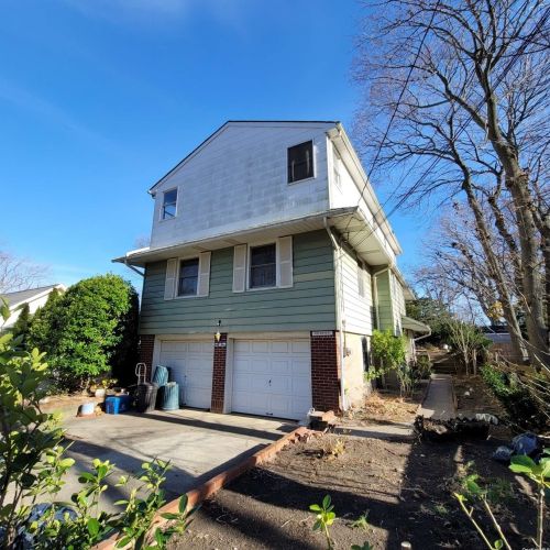 45 Brookhaven Dr, Scotts Beach, NY 11789-1214