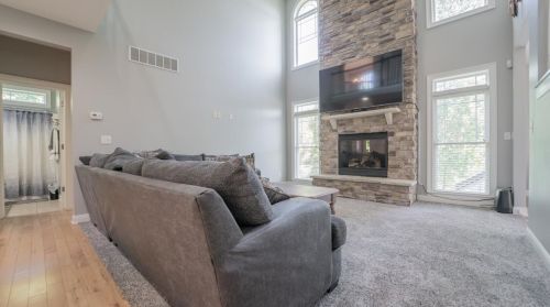 101 Muirfield Dr, Valpo IN  46385-6277 exterior