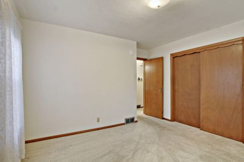 4473 67 St, Kenosha WI 53143-1327 exterior