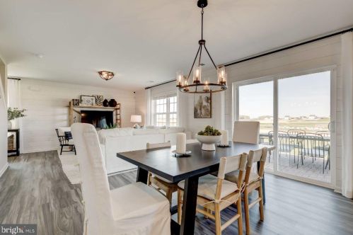 130 Winifred Dr, Hanover PA  17331 exterior