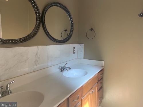 104 Broad Creek Rd, Laurel DE  19956-1124 exterior