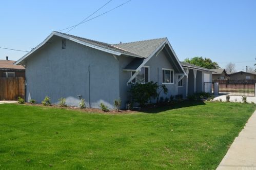 596 Ramona Ave, San Bernardino CA  92411-2524 exterior