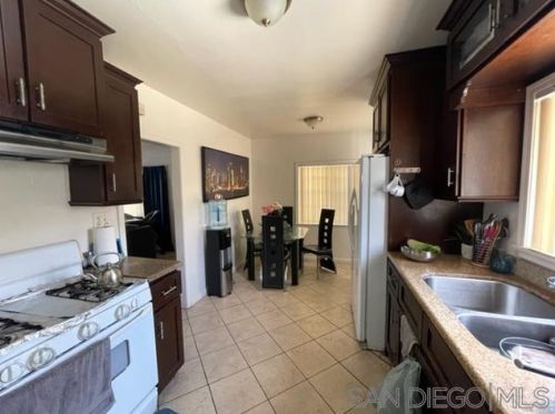 478 F St, Chula Vista, CA 91910-3711