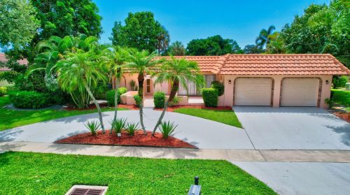 6926 Grande Dr, Boca Raton, FL 33433-2735