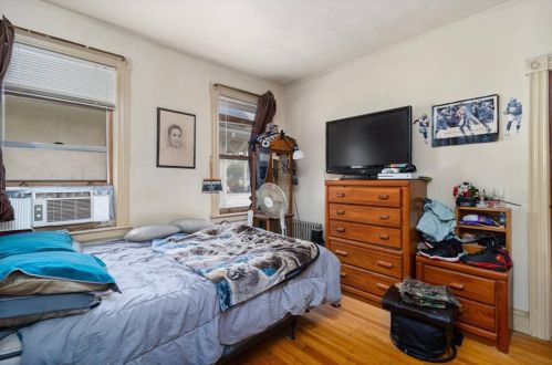 193 Unit St, Providence RI 02909-3941 exterior