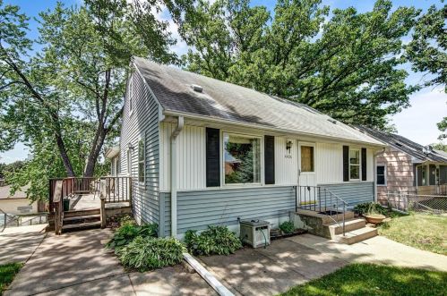 4426 3rd St, Minneapolis, MN 55421-2147