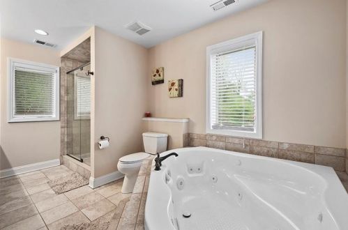 1015 Noble Pne Ct, Trafford PA 15085-9786 exterior